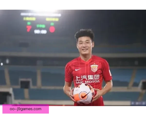 武磊打破中超单赛季进球纪录 以34球超越扎哈维成新纪录保持者